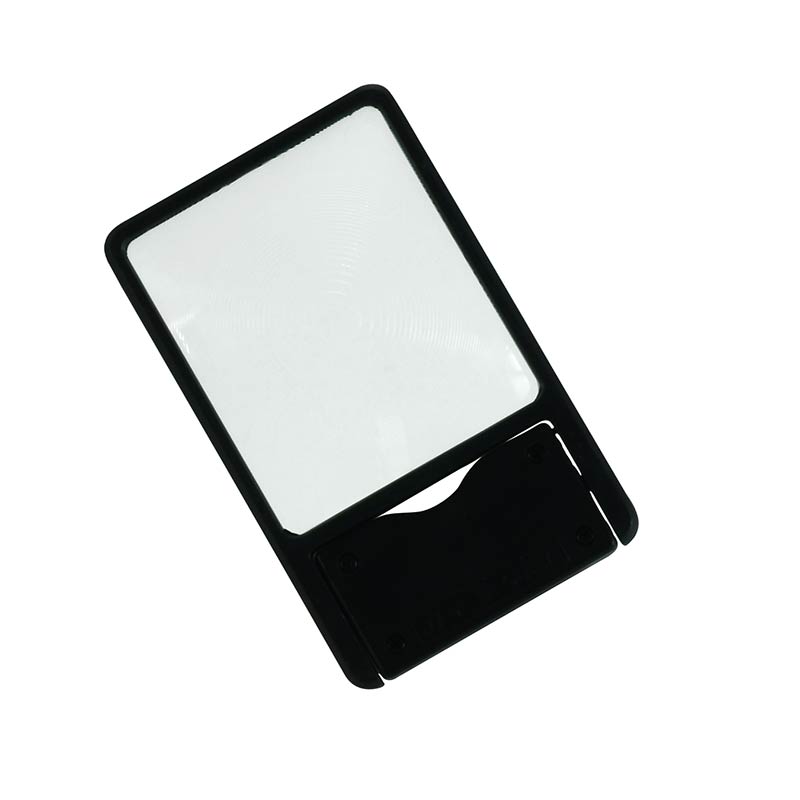 ecobra-05-optik-led-lupe-visitenkarten-format-2-8x-taschenlampe image 1