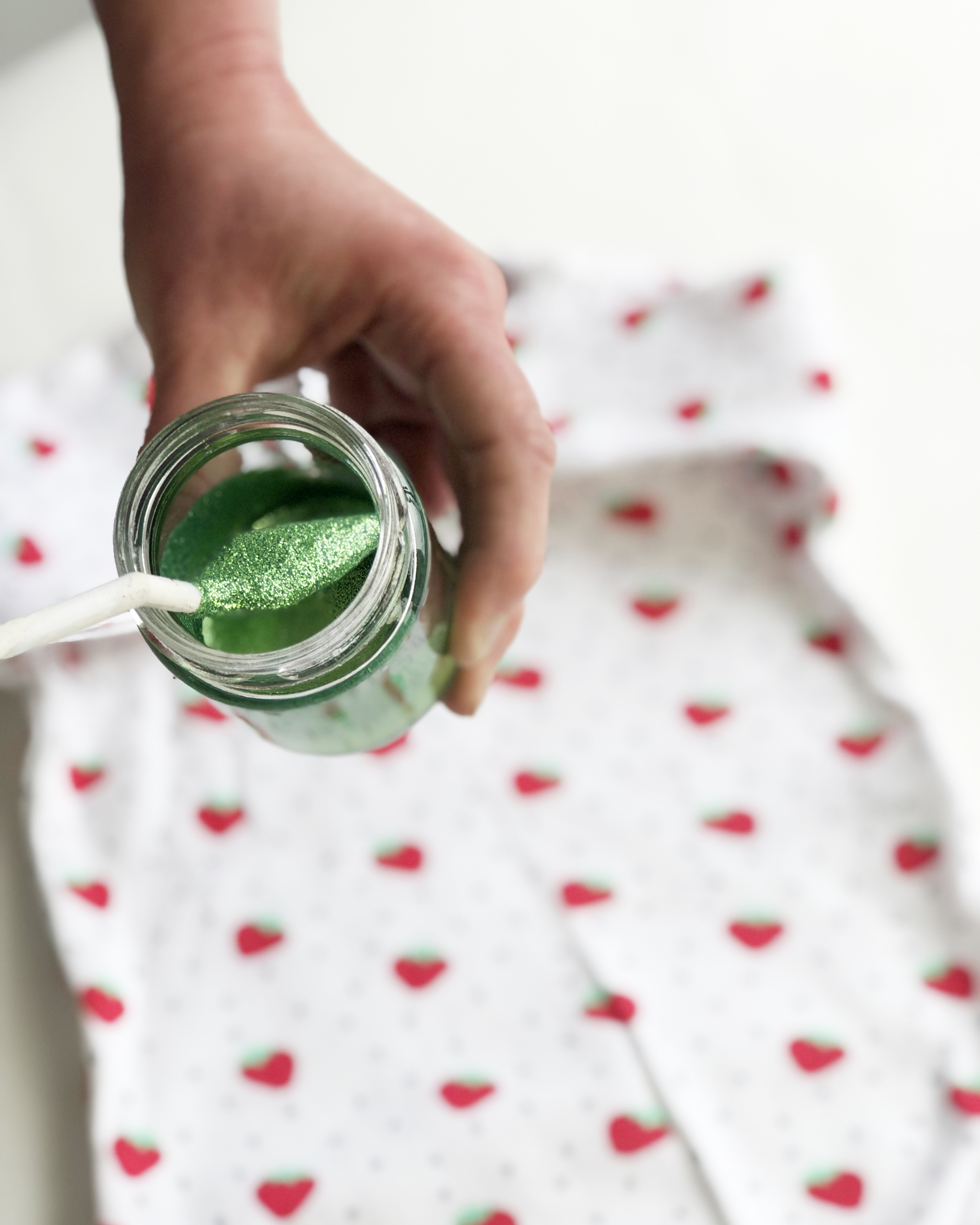 fleur-powder-glitter-sage-green-glitzerpulver-salbeigr-n image 3