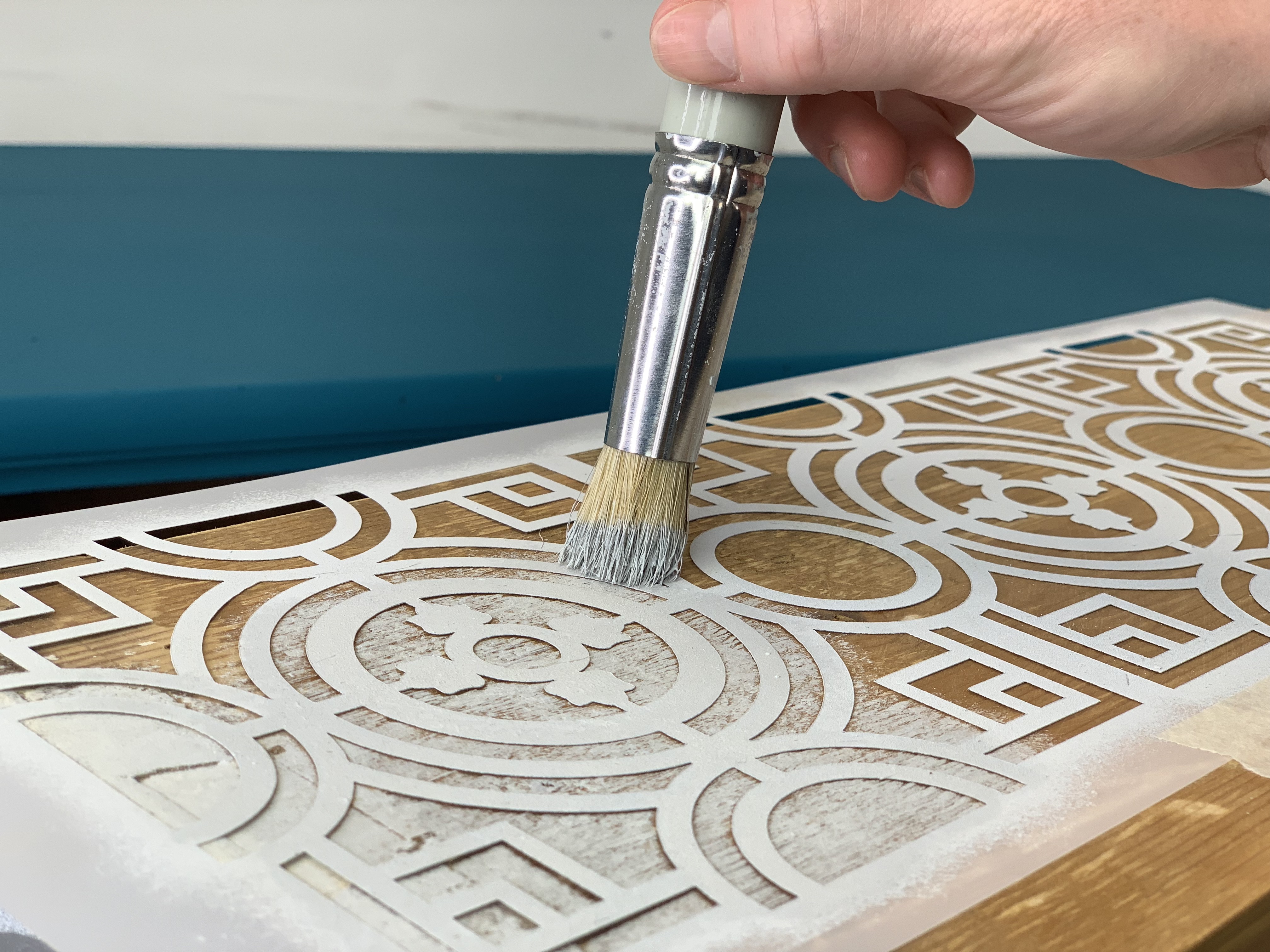 fleur-cement-tile-bon-ton-schablone-18x50-cm-zementfliesen image 4