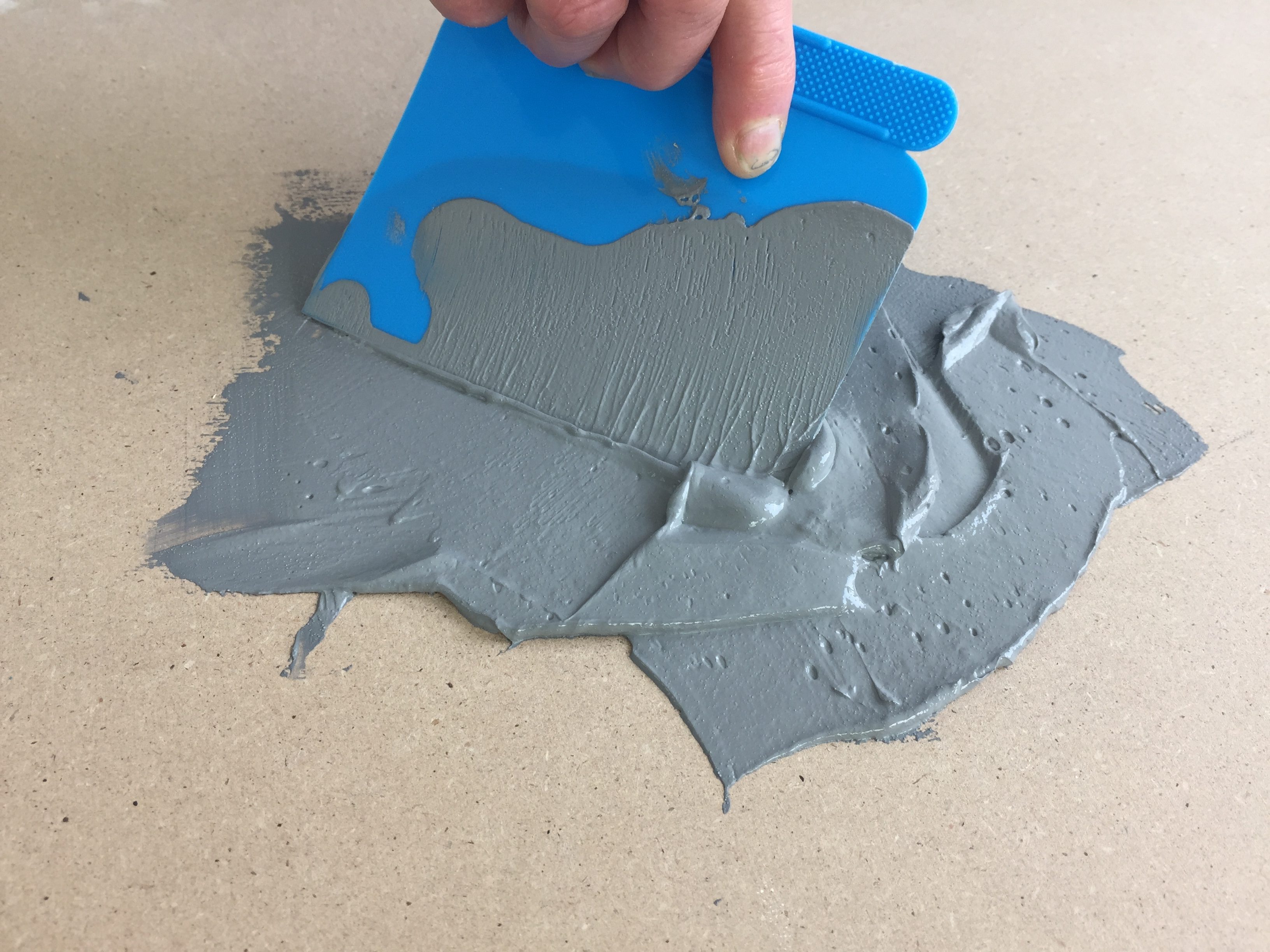 fleur-additives-base-cemento-step-1-grundierung-grau image 2